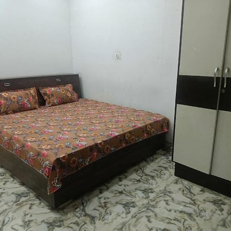 Om Home Stay Allāhābād Junction Exteriér fotografie