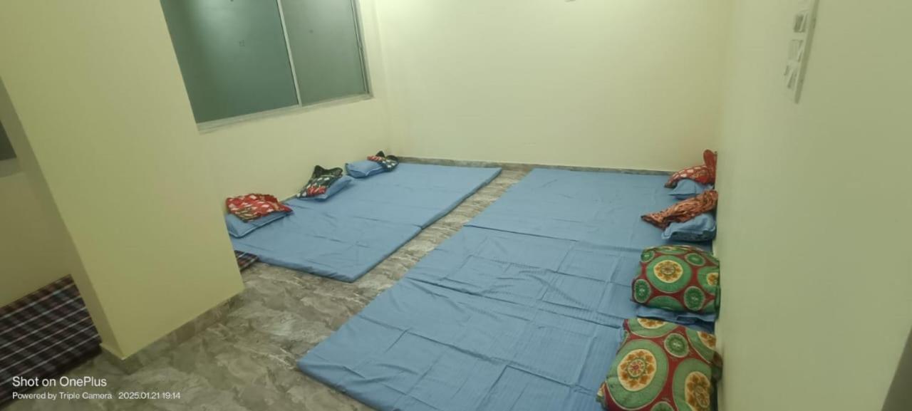 Om Home Stay Allāhābād Junction Exteriér fotografie